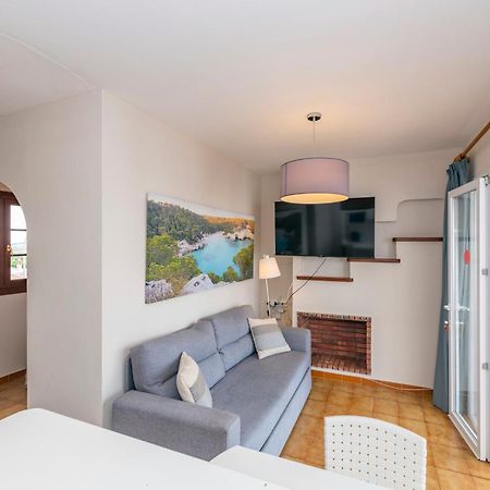Siesta Mar One Bedroom Apartments Cala En Porter  Exterior photo