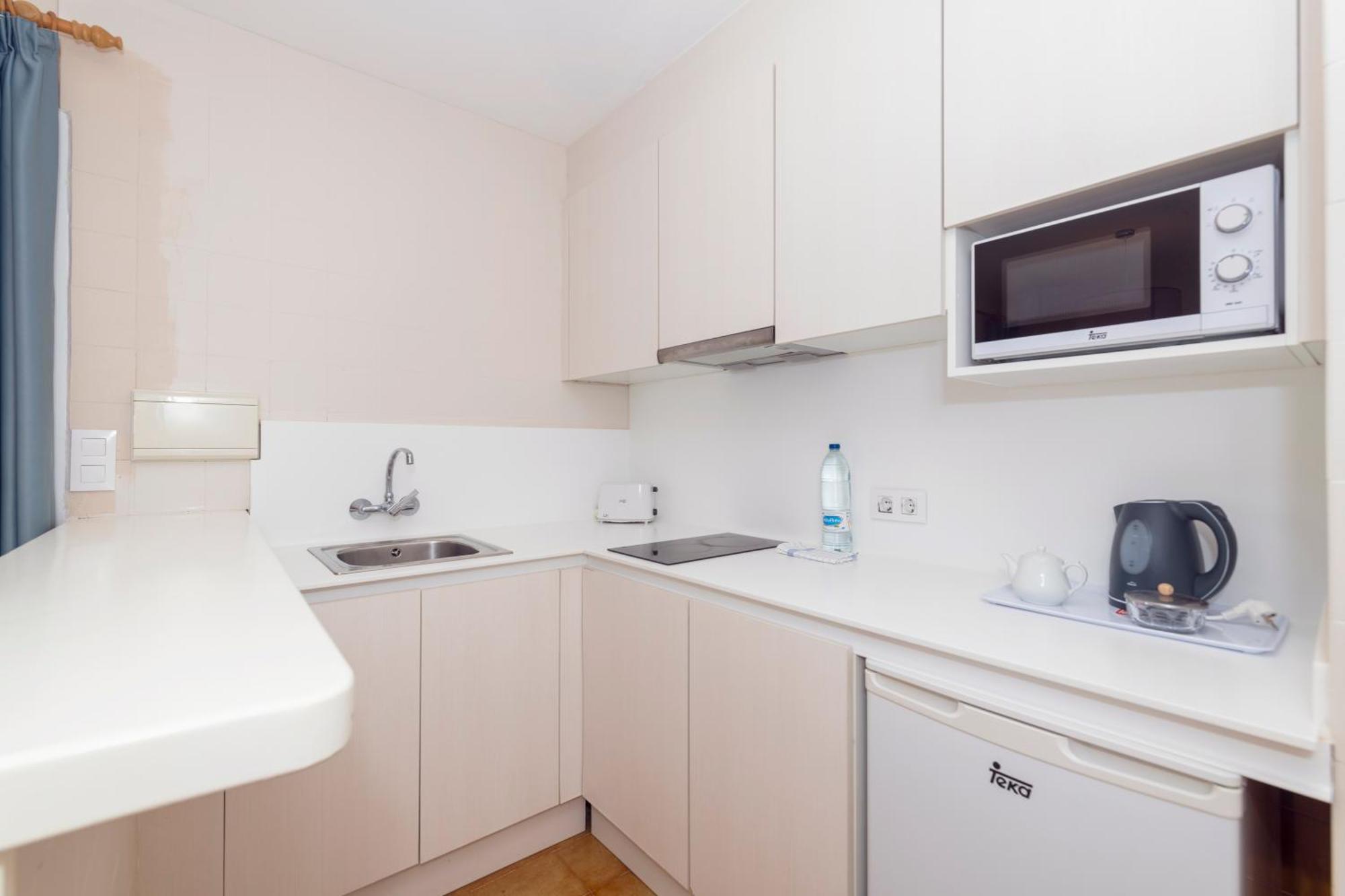 Siesta Mar One Bedroom Apartments Cala En Porter  Exterior photo